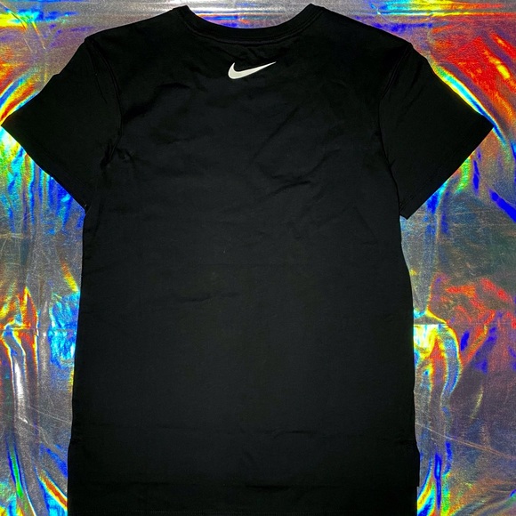 Nike Black Short Sleeve T-shirt with Reflective Holographic Doodled Logo (Girls) - Picture 6 of 6